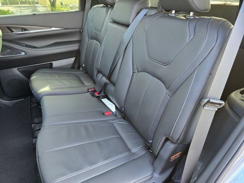 New 2025 INFINITI QX60 Sensory w/ Vision Package image 17