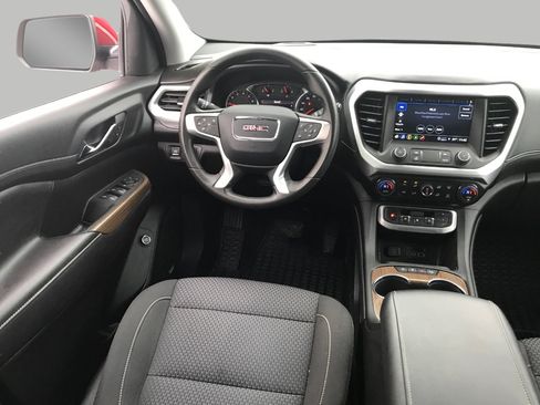 Used 2023 GMC Acadia SLE w/ Driver Convenience Package image 6
