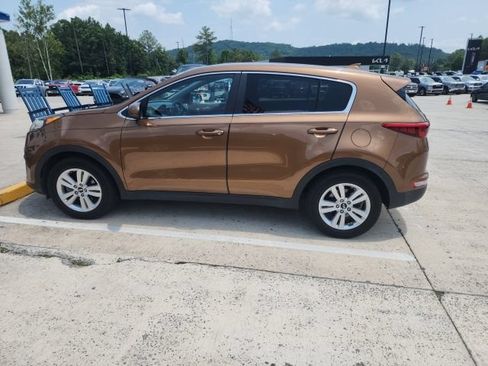Used 2019 Kia Sportage LX FWD image 8