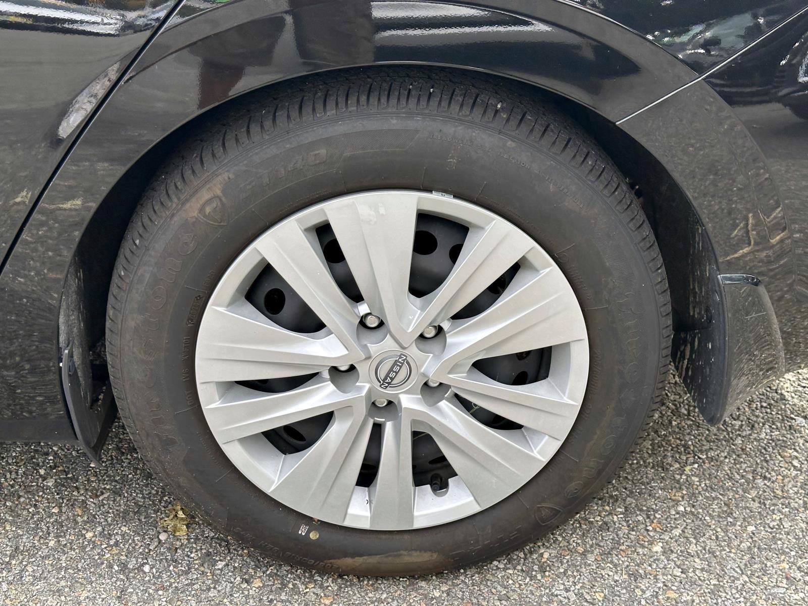 Certified 2024 Nissan Sentra S FWD image 10