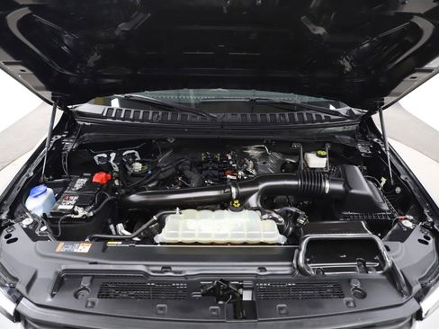 Used 2024 Ford Expedition Max XLT image 35