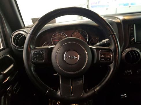 Used 2018 Jeep Wrangler Unlimited Sport S image 16