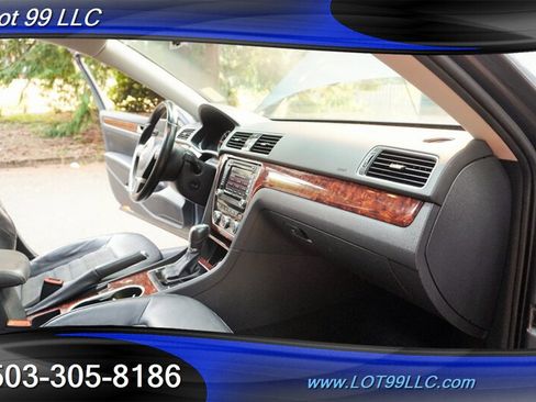 Used 2013 Volkswagen Passat TDI SEL Premium FWD image 18