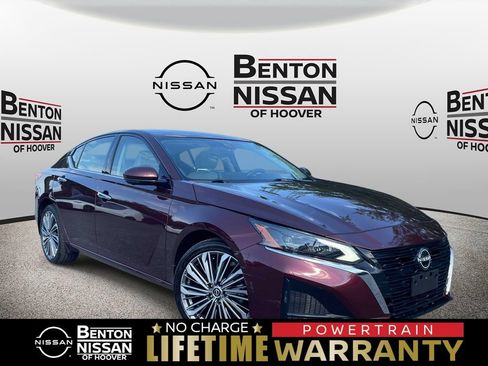 Used 2023 Nissan Altima 2.5 SL AWD/4WD image 1