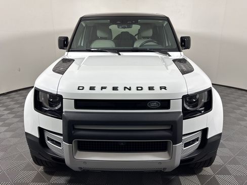 Used 2024 Land Rover Defender 110 SE AWD/4WD image 6