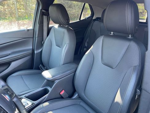 Used 2025 Buick Encore GX Preferred image 34