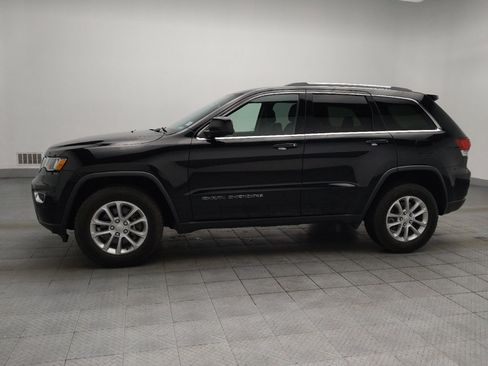 Used 2021 Jeep Grand Cherokee Laredo AWD/4WD image 2