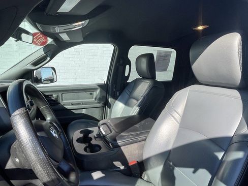 Used 2021 RAM 2500 Tradesman w/ Chrome Appearance Group image 14