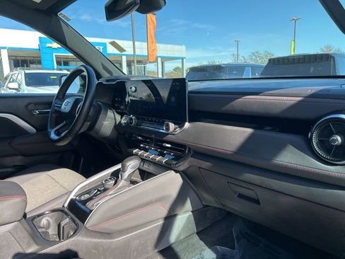 Used 2024 Chevrolet Colorado Z71 w/ Z71 Convenience Package 2 image 33