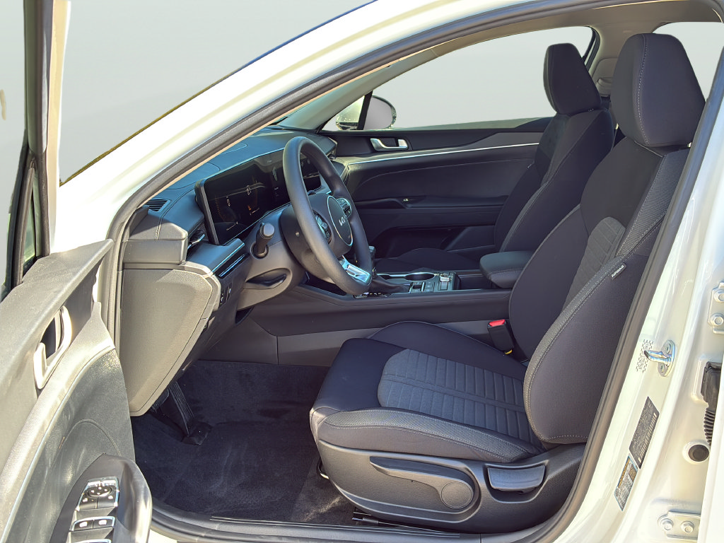 New 2026 Kia K5 LXS FWD image 13