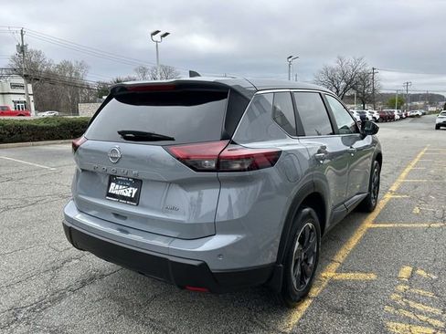 Certified 2026 Nissan Rogue SV w/ Cold Weather Package AWD/4WD image 8