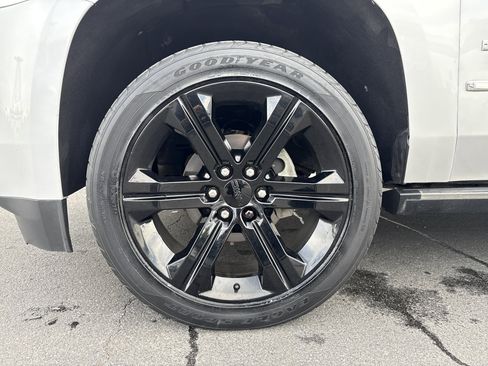 Used 2018 GMC Yukon Denali w/ Open Road Package image 5