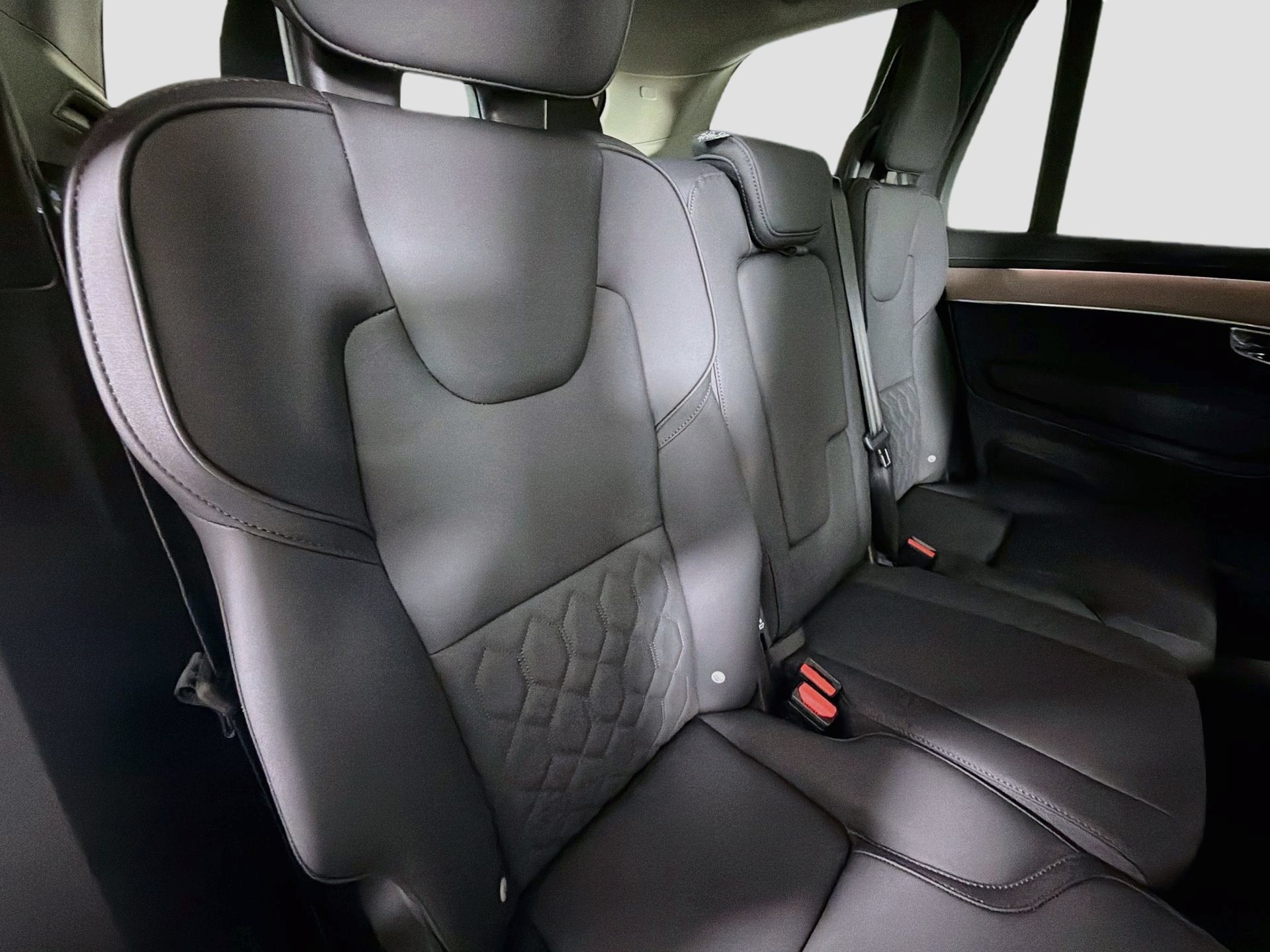 New 2026 Volvo XC90 T8 Core w/ Protection Package Premier AWD/4WD image 29