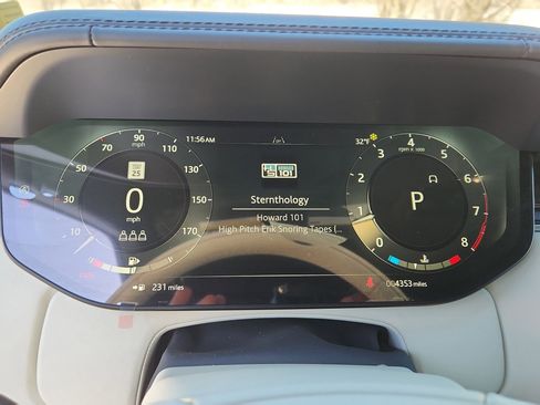 Certified 2024 Land Rover Range Rover Long Wheelbase Autobiography image 19