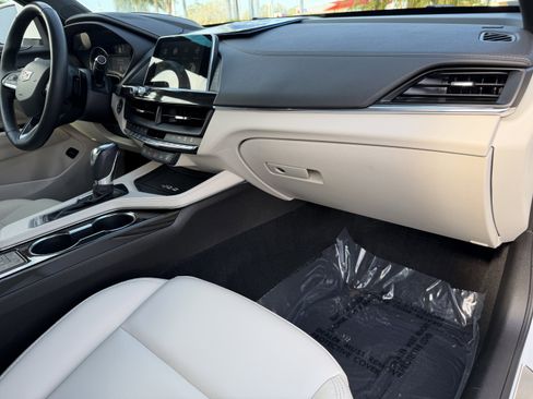 Certified 2023 Cadillac CT4 Luxury w/ Sun And Sound Package image 12