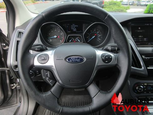 Used 2014 Ford Focus Titanium FWD image 29