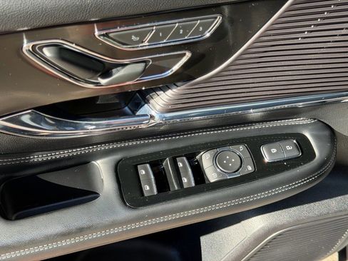 Certified 2022 Lincoln Corsair FWD w/ Equipment Group 101A image 24