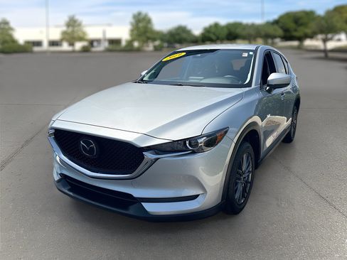 Used 2019 MAZDA CX-5 Touring FWD image 6