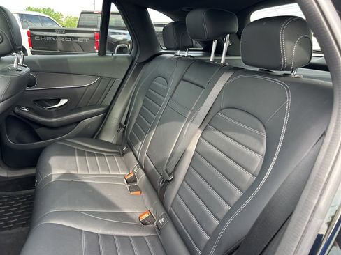 Used 2022 Mercedes-Benz GLC 300 4MATIC image 32