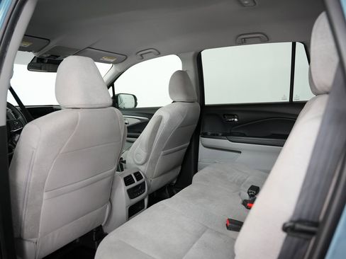 Used 2019 Honda Pilot EX image 41