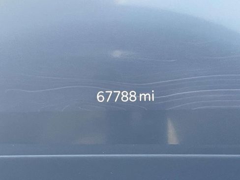 Used 2023 Jeep Grand Cherokee Limited image 21