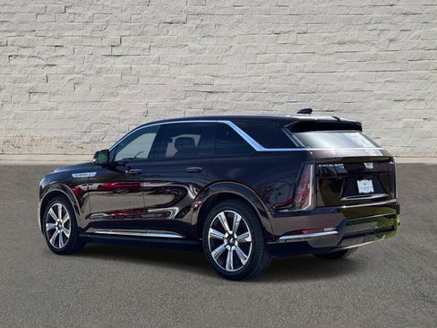 Used 2025 Cadillac Escalade IQ Luxury 2 w/ LPO, Premium Carpet Package AWD/4WD image 3