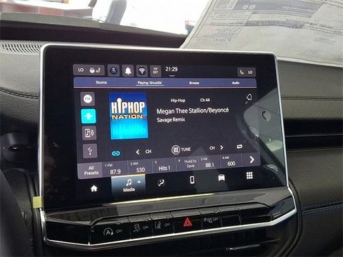 New 2026 Jeep Compass Limited image 11