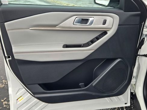 New 2026 Ford Explorer Active w/ Active Comfort Package image 23