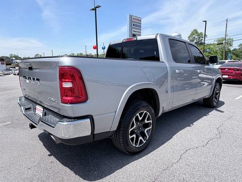 Used 2025 RAM 1500 Laramie AWD/4WD image 6