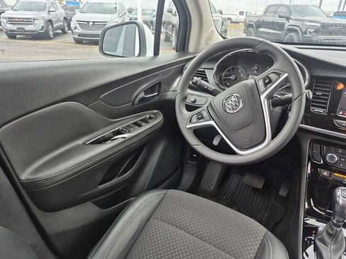 Used 2022 Buick Encore Preferred w/ Safety Package image 10