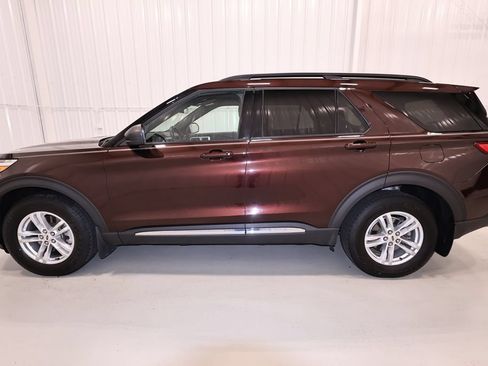 Certified 2020 Ford Explorer XLT w/ Class III Trailer Tow Package AWD/4WD image 7