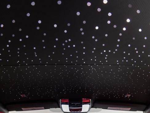 Used 2019 Rolls-Royce Phantom Sedan image 83