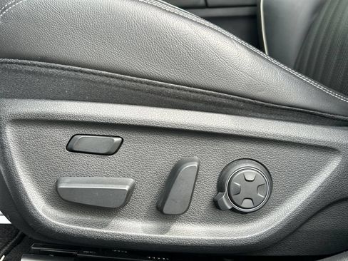 Used 2021 Genesis G70 3.3T AWD/4WD image 20