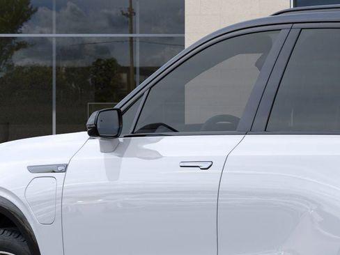 New 2026 Cadillac Vistiq Sport w/ LPO, Floor Liner Package image 12