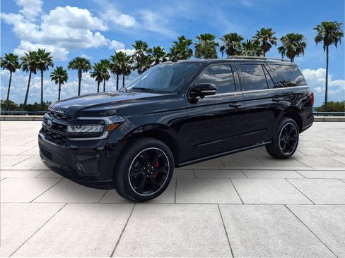 Certified 2023 Ford Expedition Limited image 4