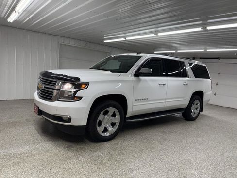 Used 2015 Chevrolet Suburban LTZ image 3