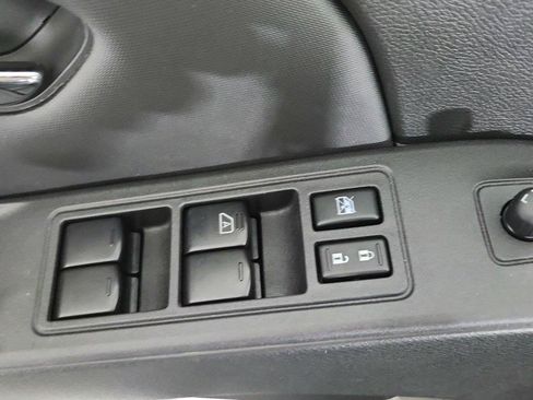 Used 2023 Nissan Frontier SV w/ Technology Package AWD/4WD image 17