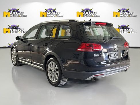 Used 2017 Volkswagen Golf Alltrack SE image 7