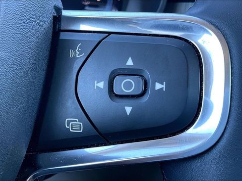 Used 2023 Volvo XC40 B5 Plus w/ Protection Package image 27