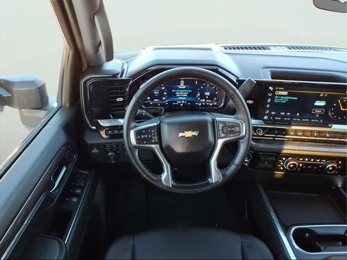 Used 2024 Chevrolet Silverado 2500 LTZ w/ LTZ Convenience Package AWD/4WD image 14