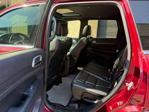 Used 2018 Jeep Grand Cherokee Limited RWD image 30