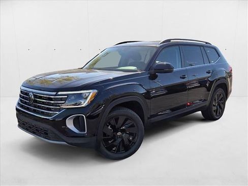 New 2026 Volkswagen Atlas SE image 1