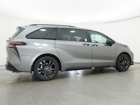 New 2026 Toyota Sienna XSE image 26