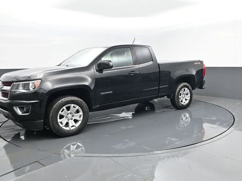 Used 2019 Chevrolet Colorado LT w/ LT Convenience Package image 2