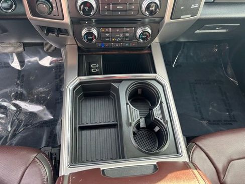 Used 2017 Ford F350 Platinum w/ Platinum Ultimate Package image 22