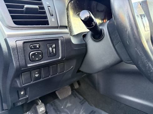 Used 2013 Lexus CT 200h image 17