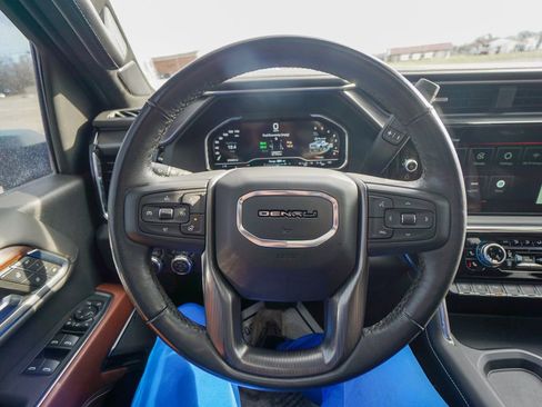 Used 2024 GMC Sierra 2500 Denali Ultimate image 27