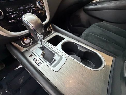 Used 2018 Nissan Murano SV FWD image 19