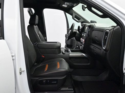 Used 2022 GMC Sierra 2500 AT4 w/ AT4 Preferred Package image 31