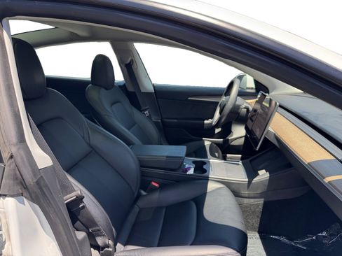 Used 2023 Tesla Model 3 Standard Range RWD image 15